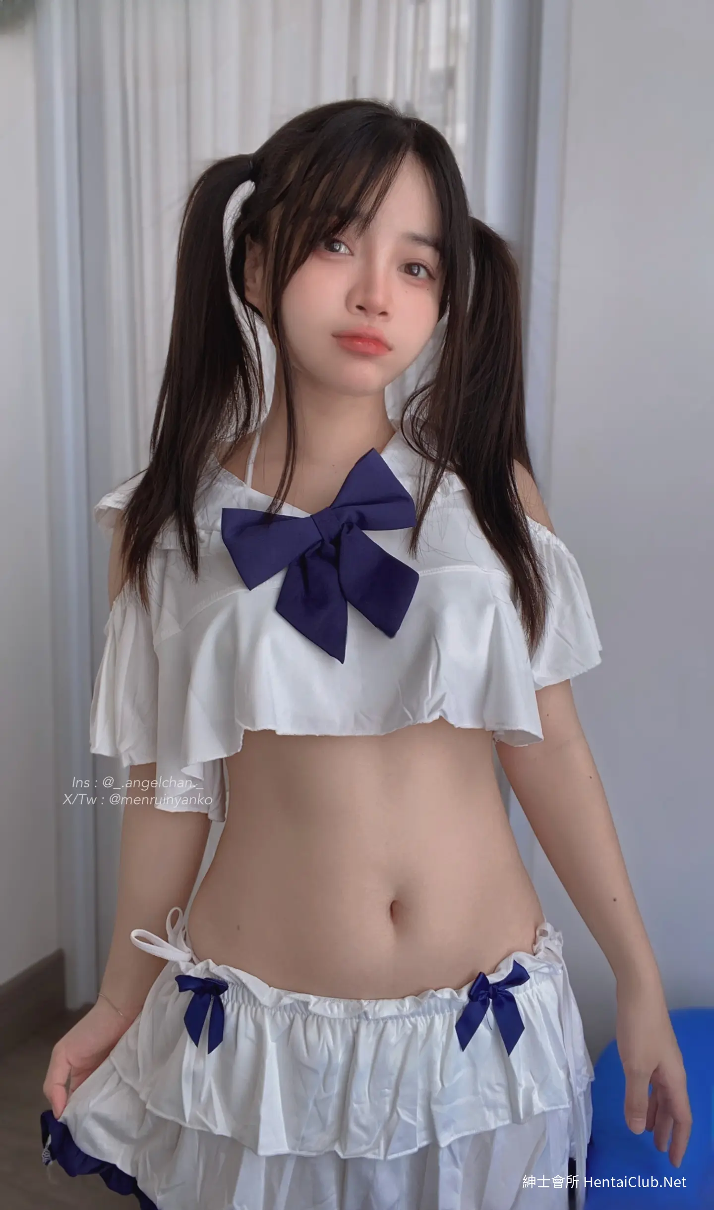 小僵尸与他的魔女